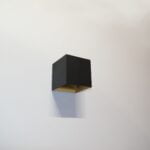 Wand lamp zwart met mat goud 1l "Gymm" kubus 10x10x10cm excl G9